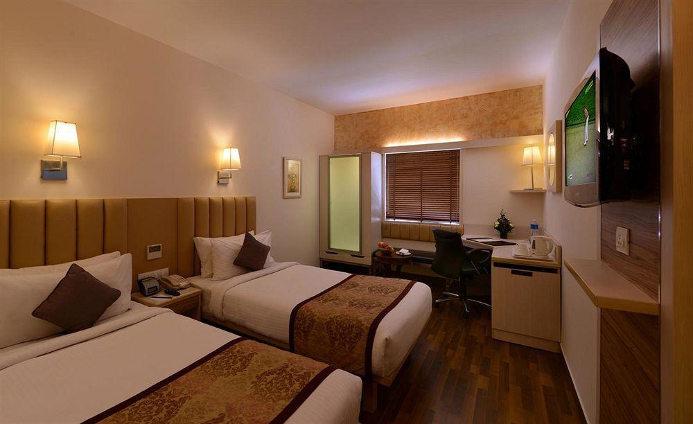 Tulip West Delhi Hotel 3*