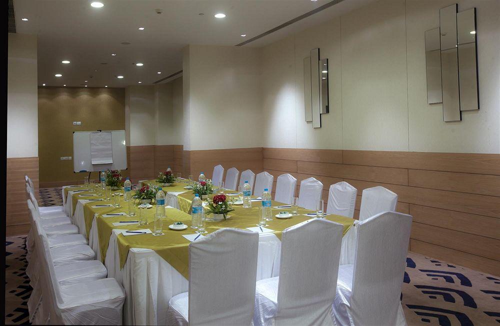 Tulip West Delhi 3* New Delhi