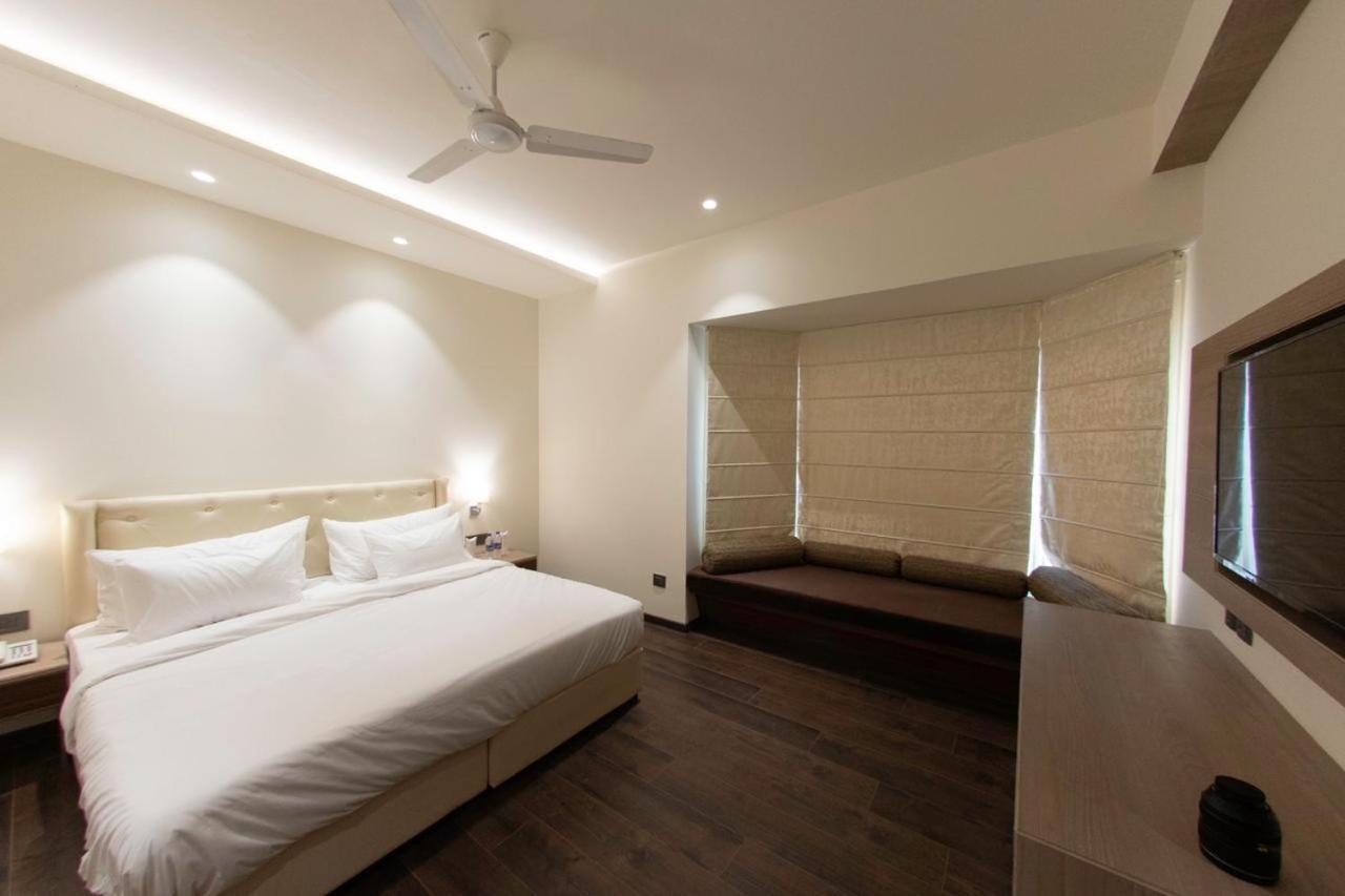 Bed & Breakfast The Bungalow By Sandoz, Lajpat Nagar New Delhi