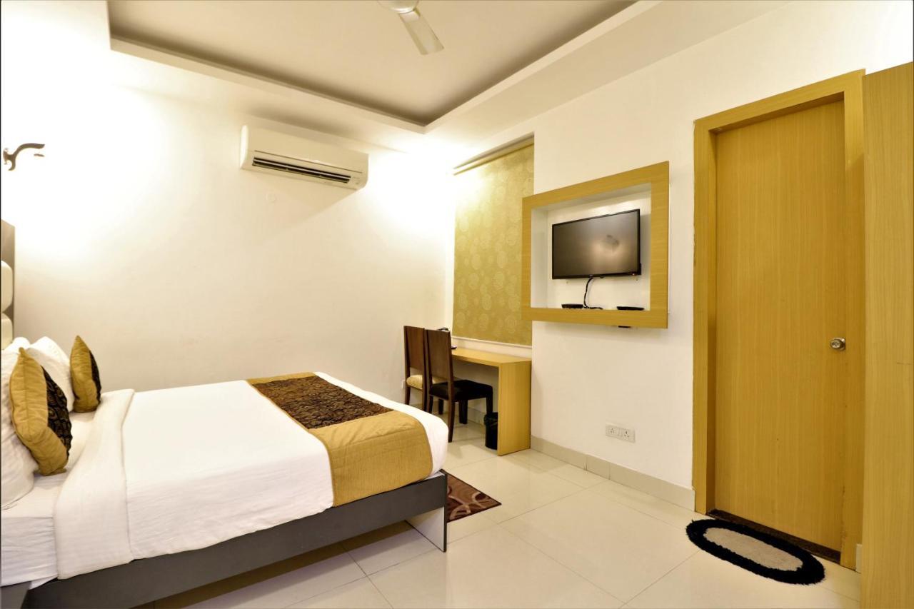 Aeropath Near Igi Airport Delhi 3*
