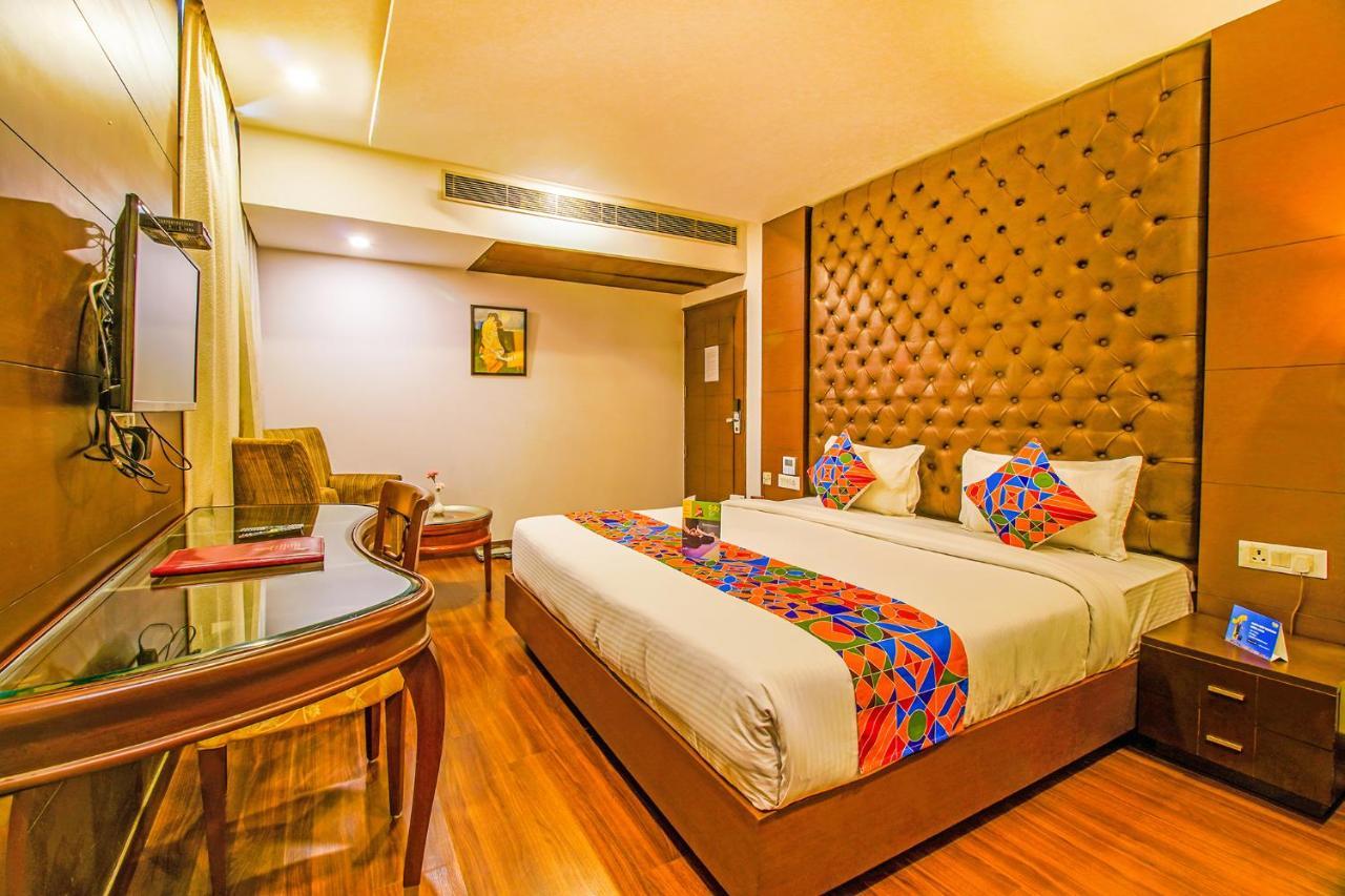 Hotel Fabhotel Bollywood Paradise Mahipalpur - Fully Vaccinated Staff Nova Deli
