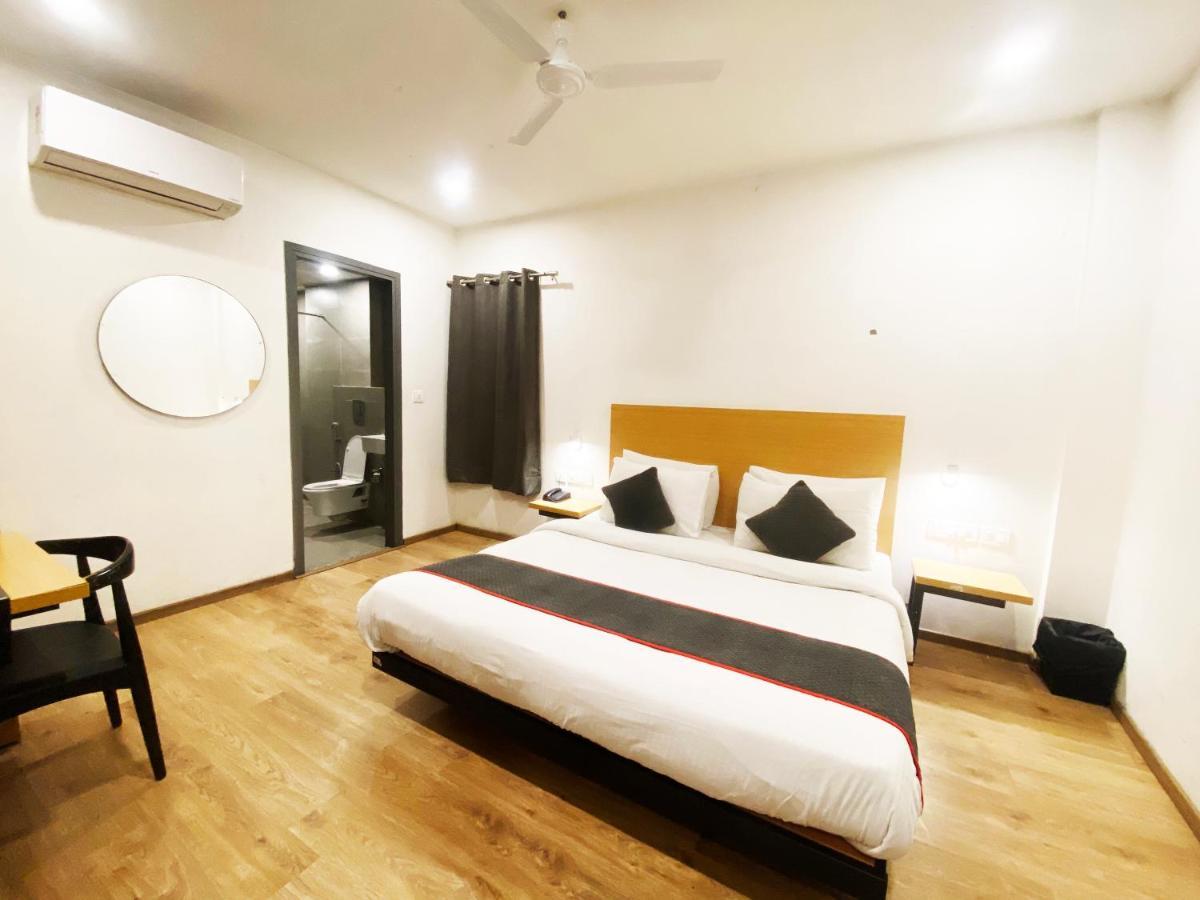 White Saffron Hotel