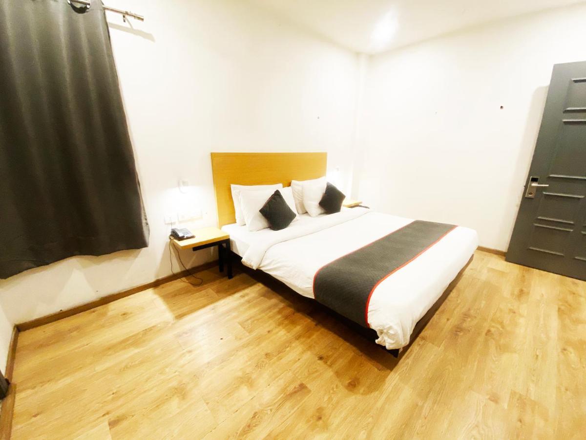 White Saffron Hotel