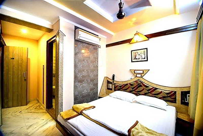 The Natraj Yes Please -new Delhi Hotel 4*