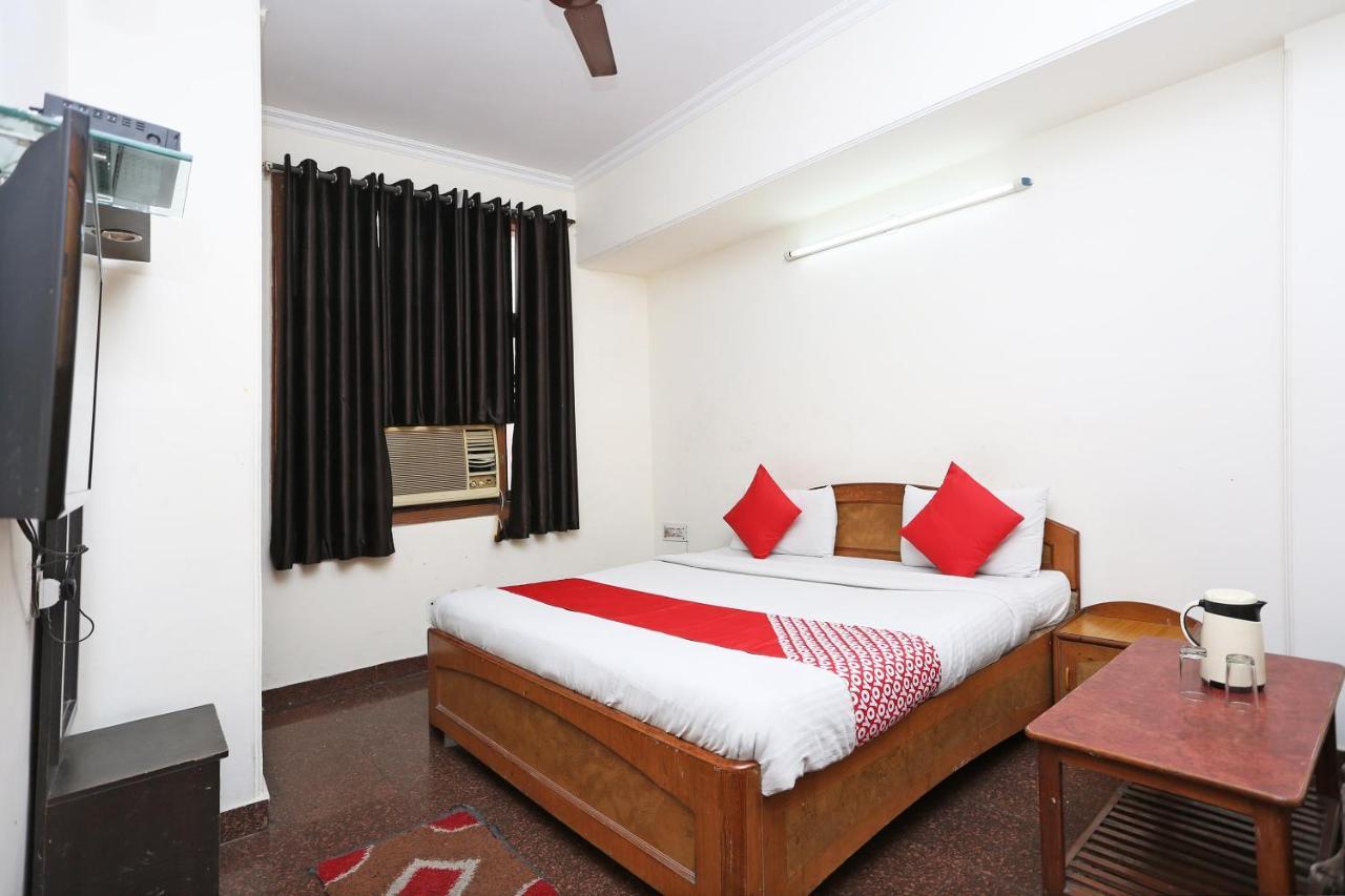 Oyo 8188 Vardhmaan Hotel