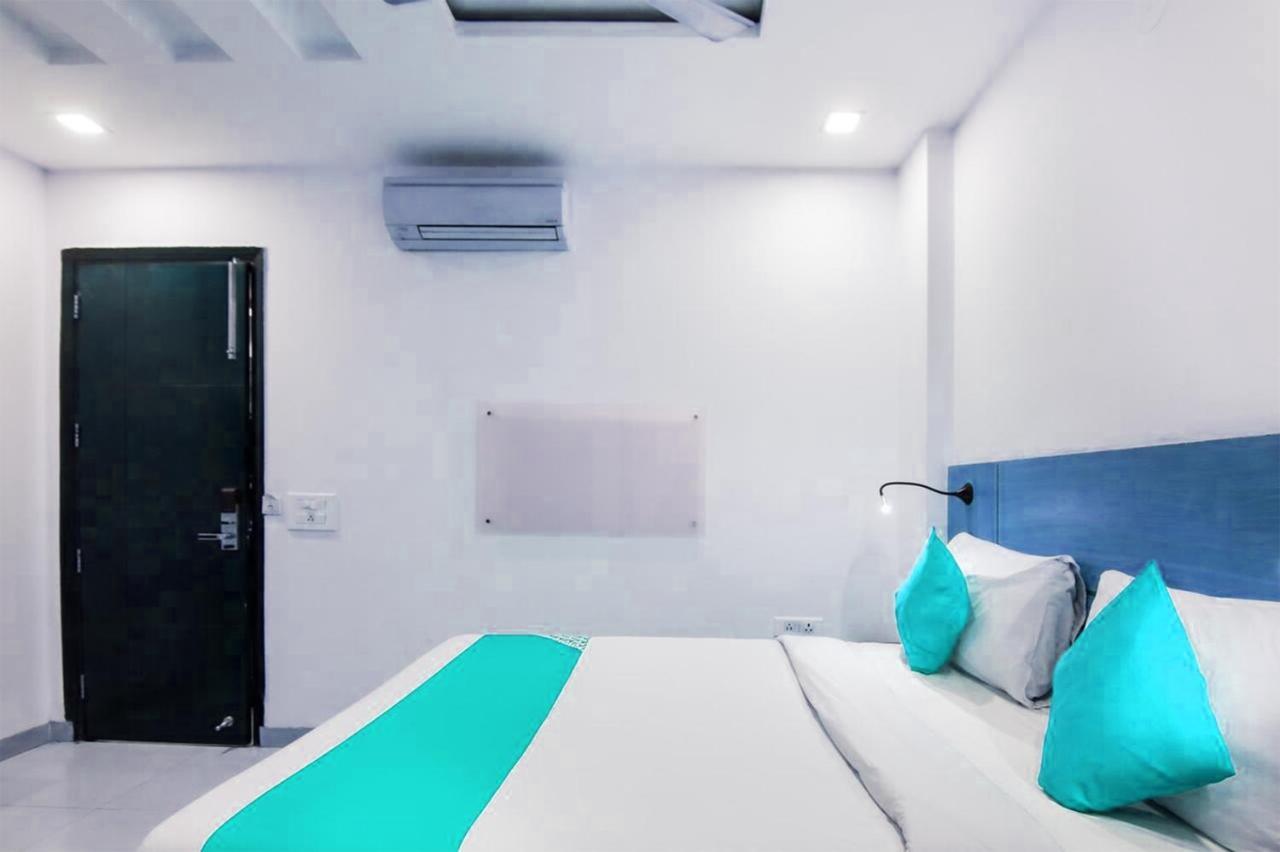 Hotel Sarvasa Residency Nova Deli
