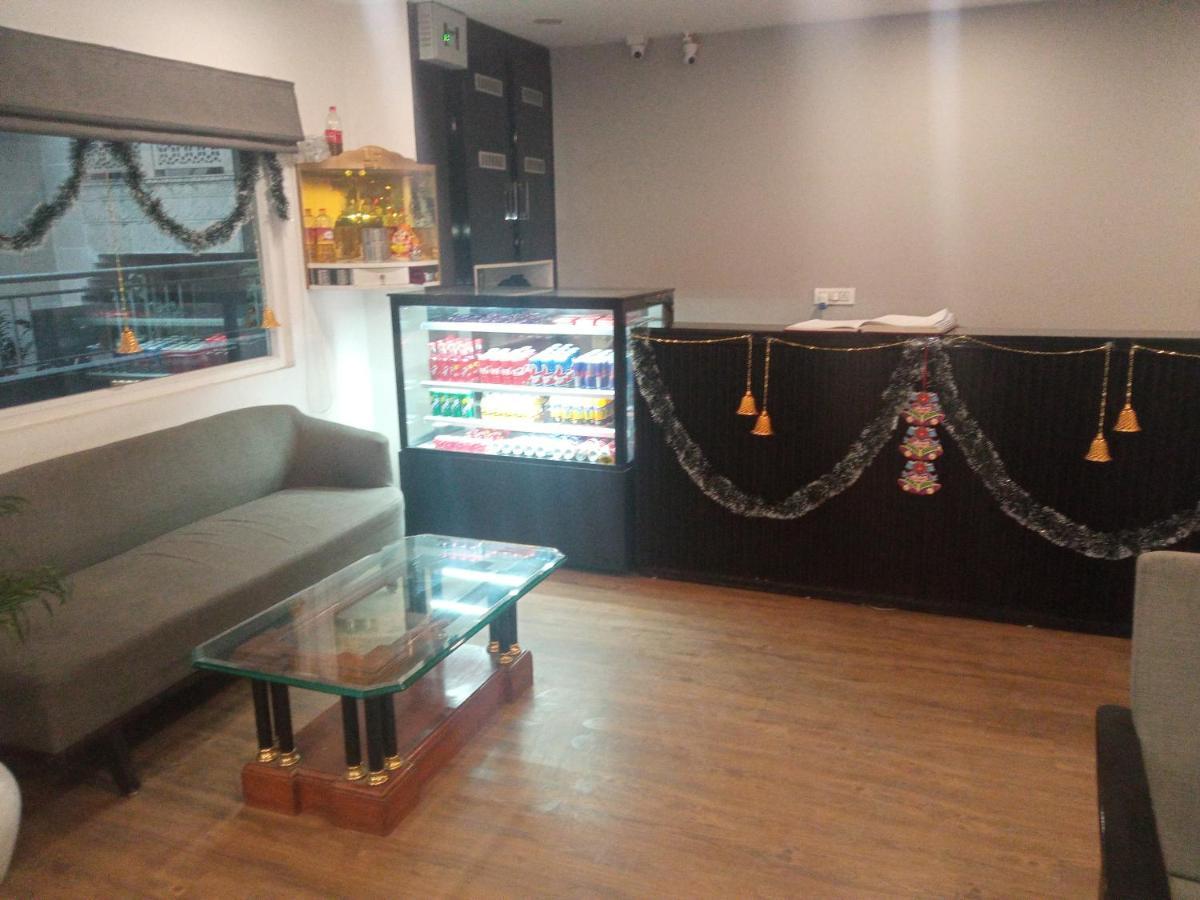 Aura44 Hotel Delhi (National Capital Territory of India)