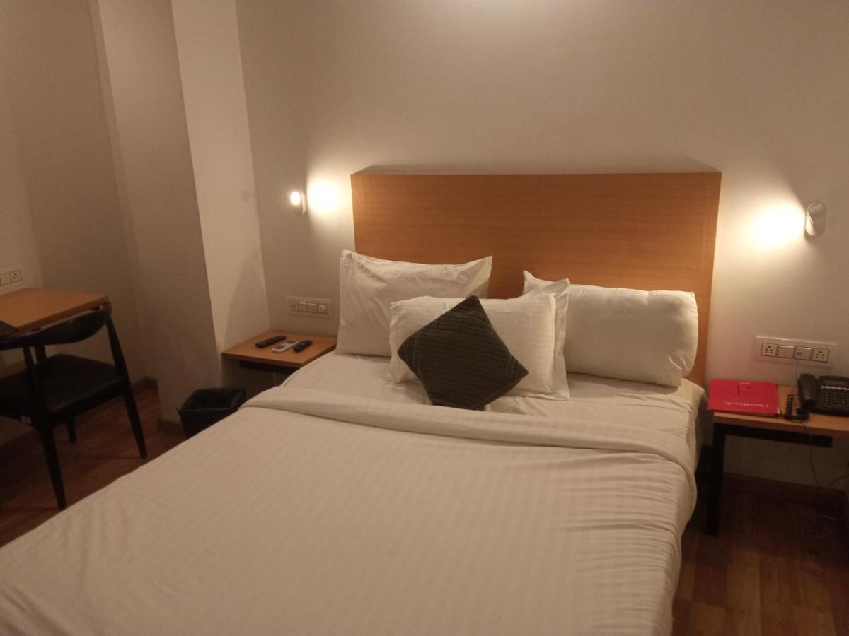 Hotel Aura44 3*
