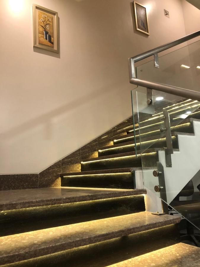 Lemon Residency - And Serviced Hotel