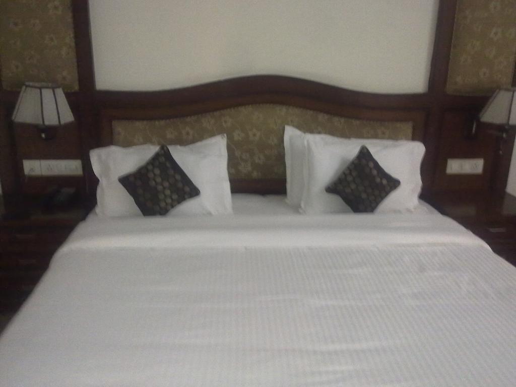 Hotel Capital O 2741 Corporate Point 3*
