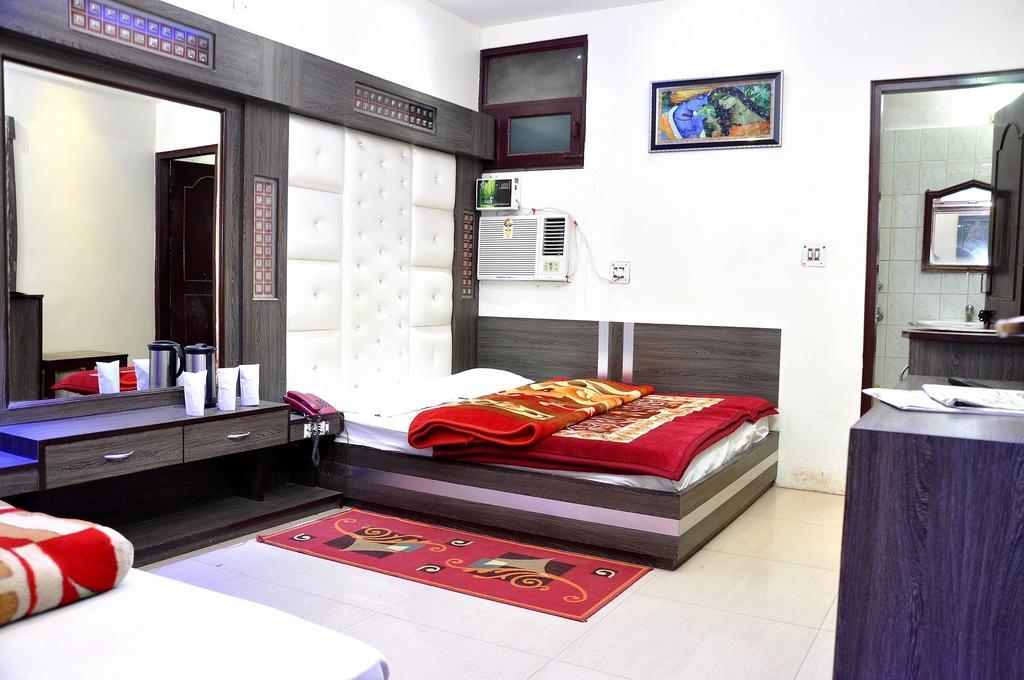 Peace Point - 1 Min Walking Distance From Station Hotel