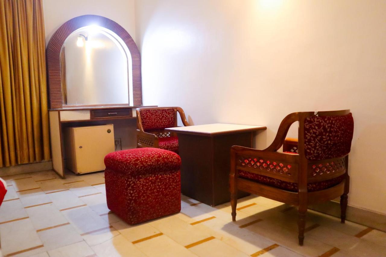 India International Hotel