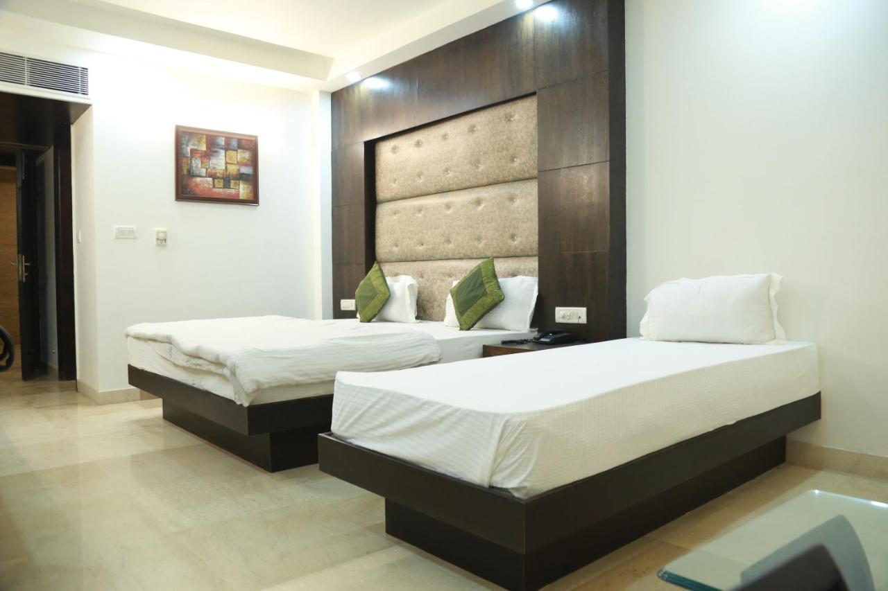 Hotel City Heights New Delhi