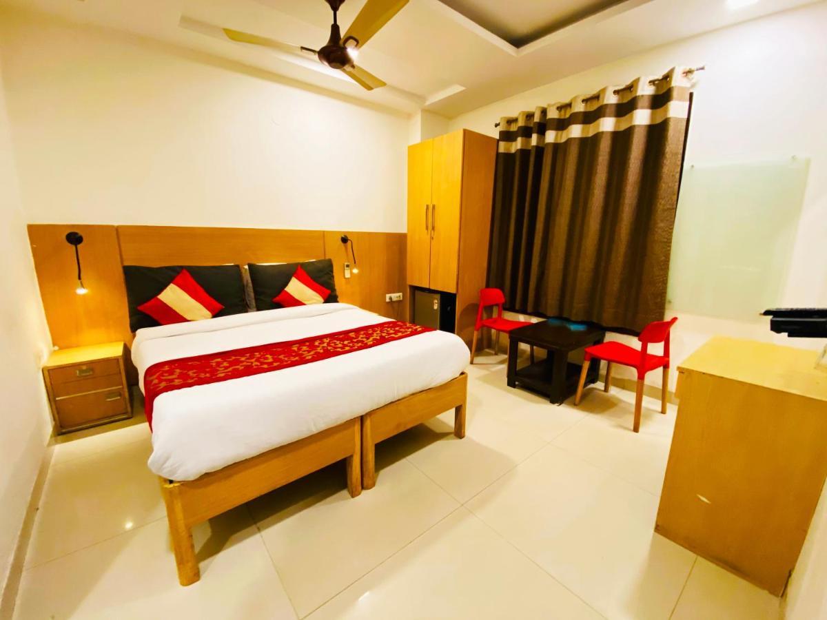 Sarvasa Residency