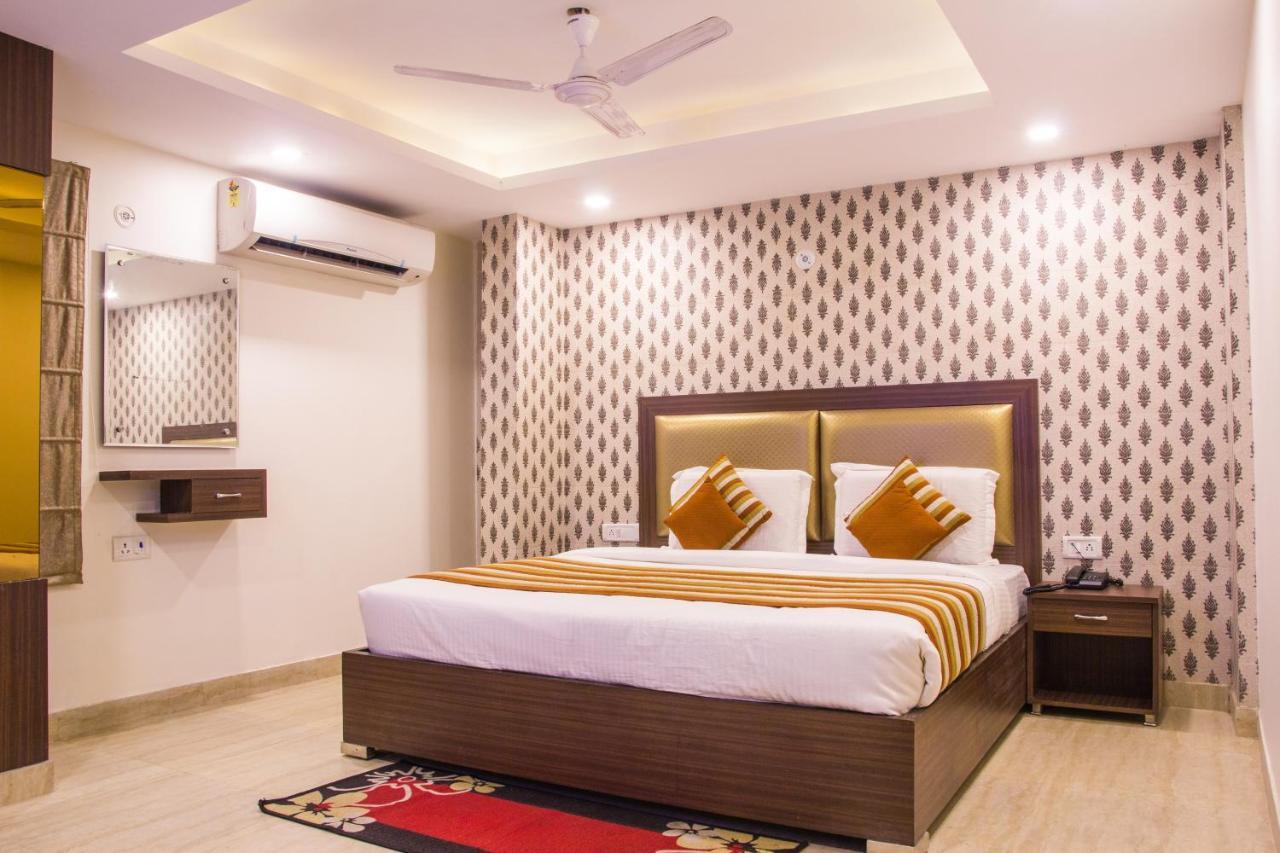 Hotel Pawan Plaza Near Sir Ganga Ram Hospital
