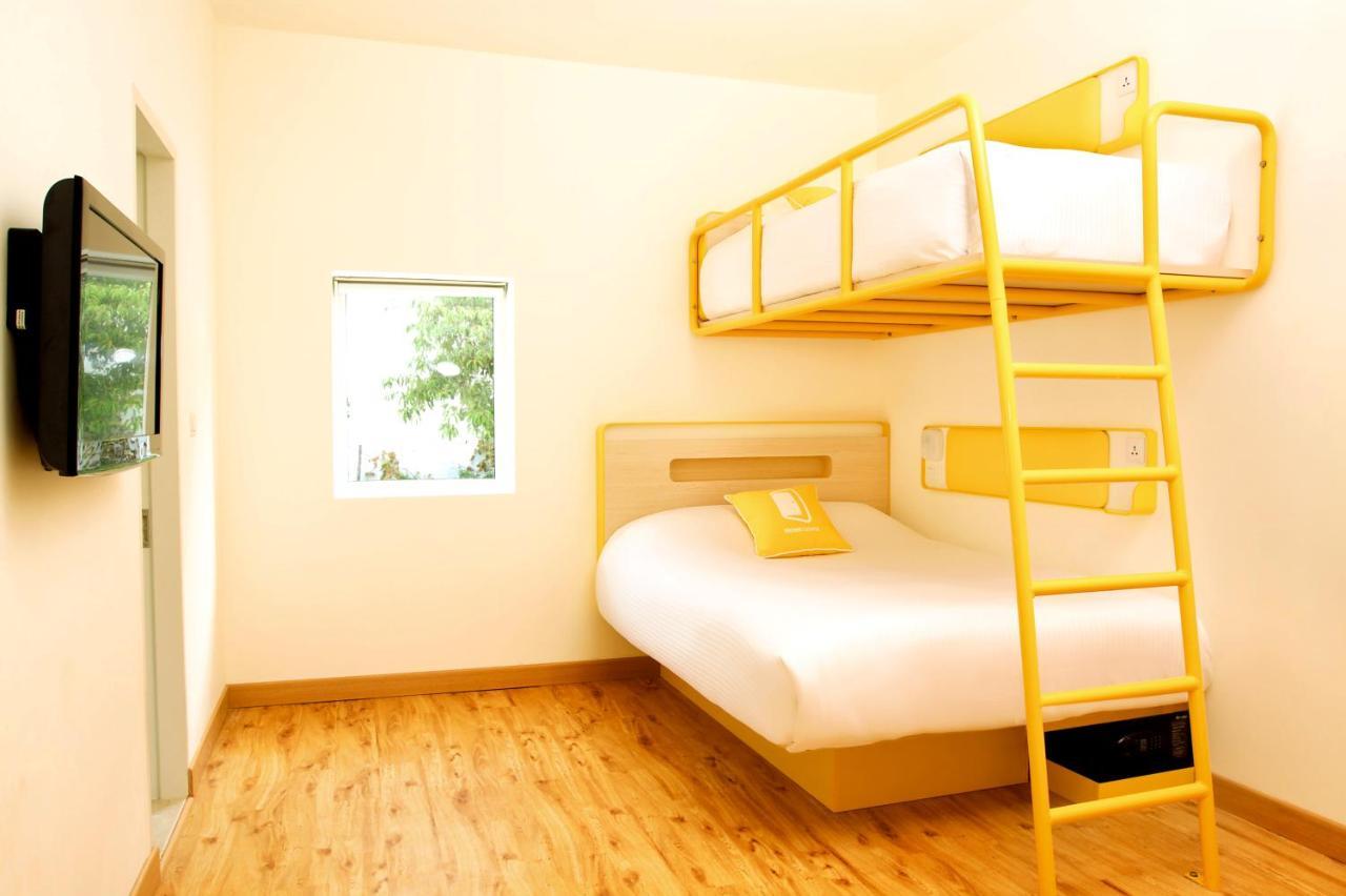 Hotel Bloomrooms @ Link Road New Delhi