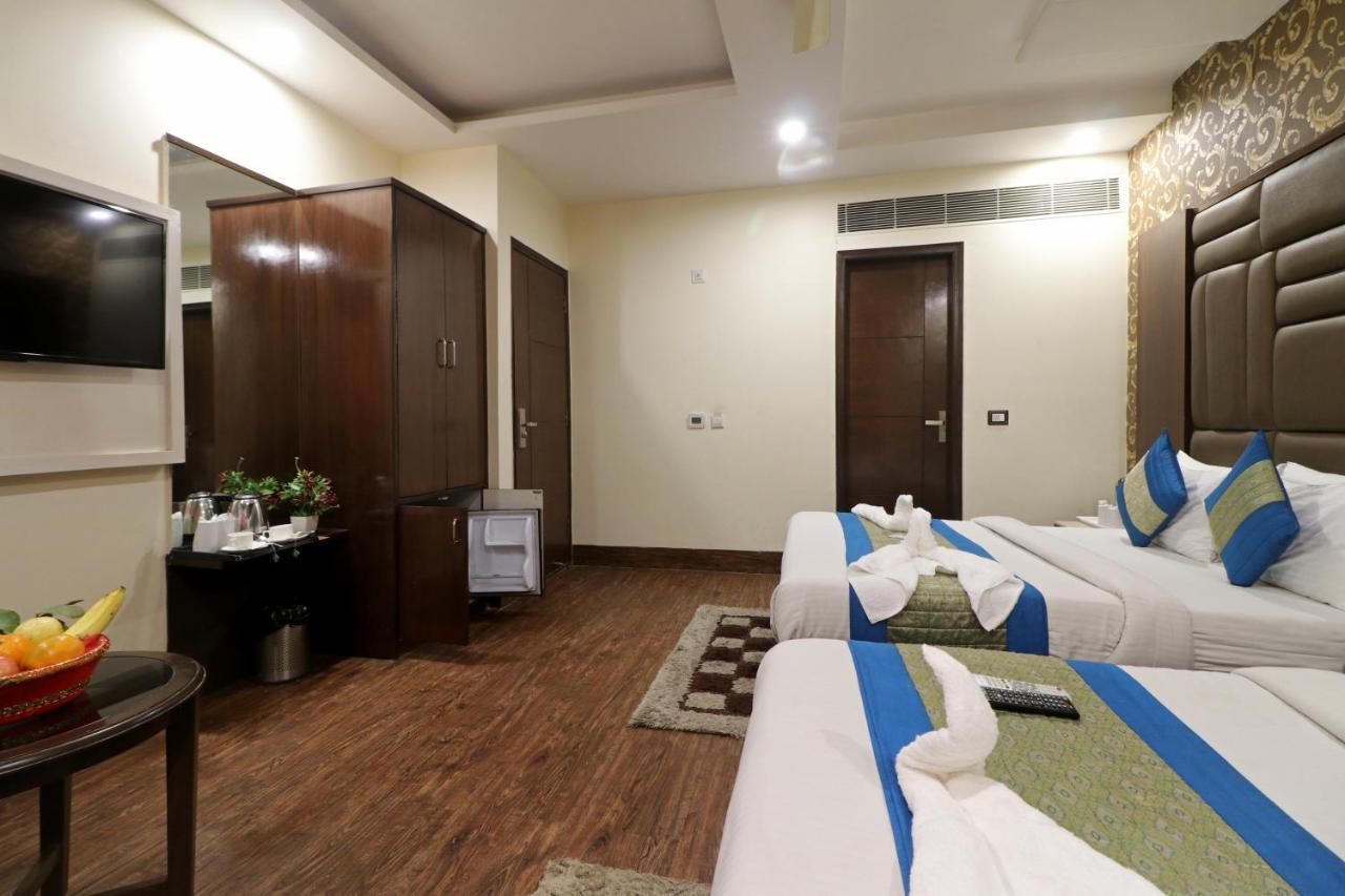 Hotel Mannat International By Mannat 3*