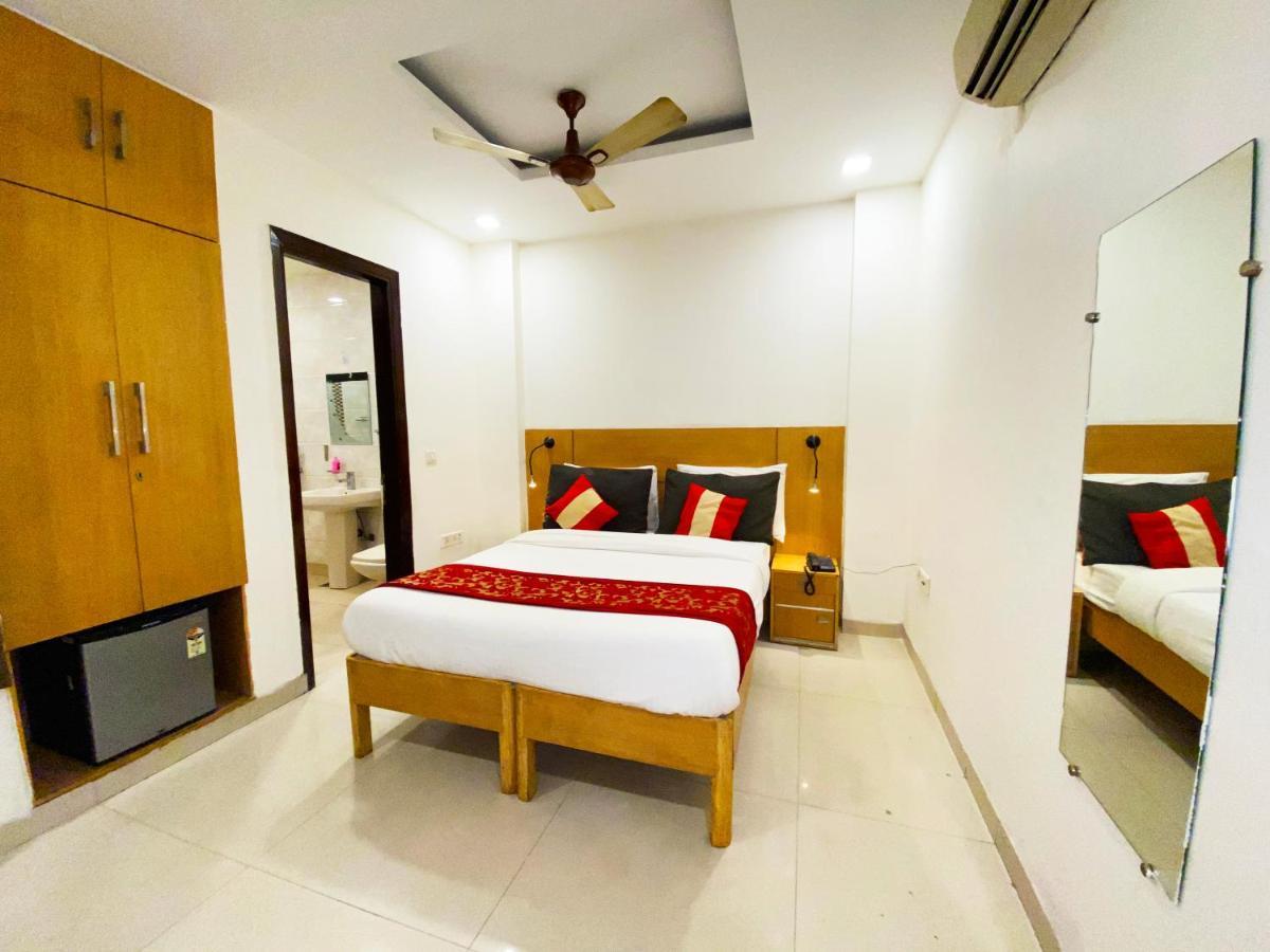 Sarvasa Residency Hotel
