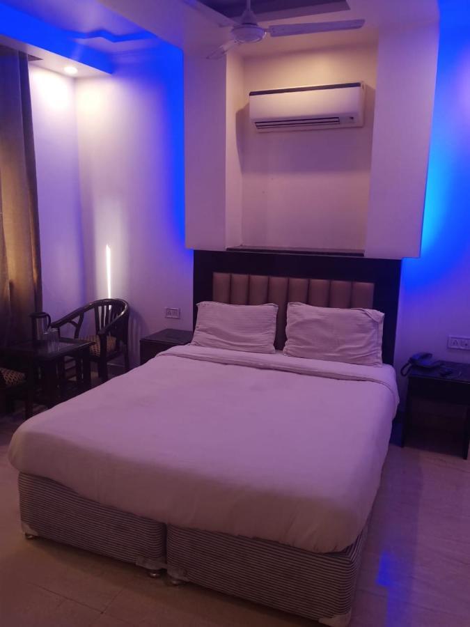 Ashirwad Deluxe 2* Delhi (National Capital Territory of India)