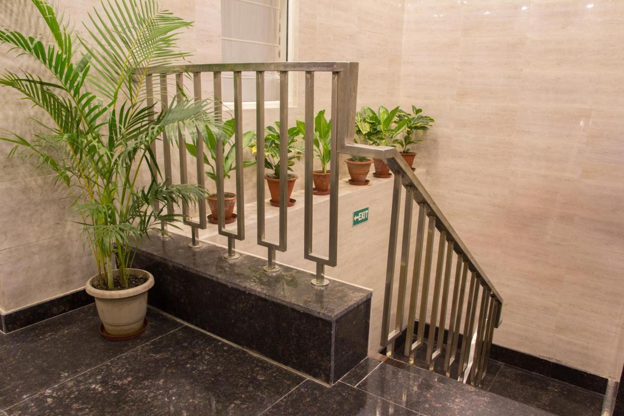 Hotel Pawan Plaza Near Sir Ganga Ram Hospital 3*