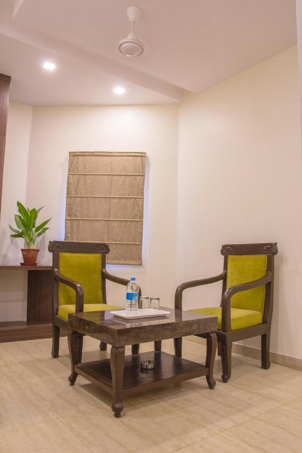 Pawan Plaza Near Sir Ganga Ram Hospital Delhi (National Capital Territory of India)