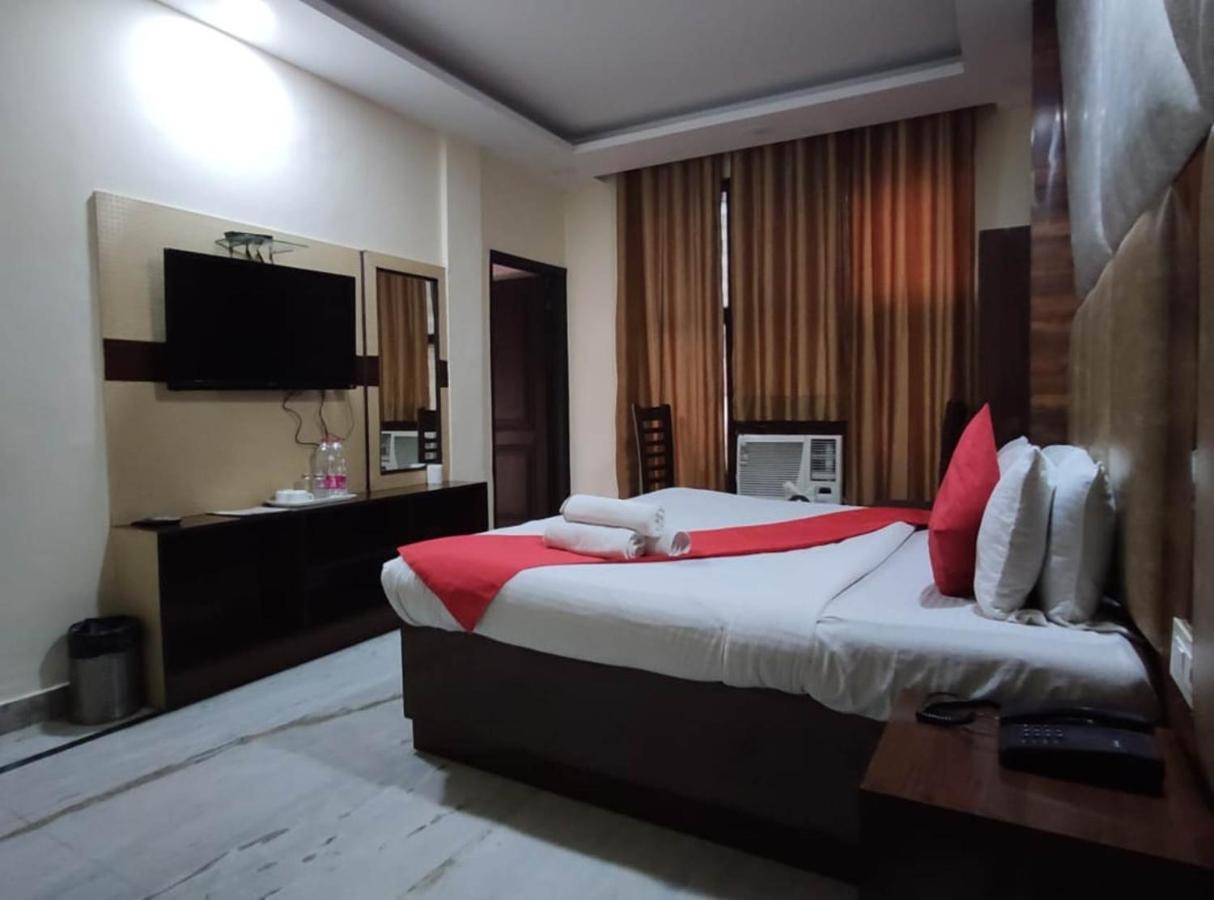 Hotel Ivy Plaza Luxury 3*