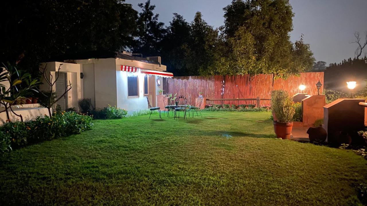 Acomodação com café da manhã  The Stay Inn New Delhi 3*