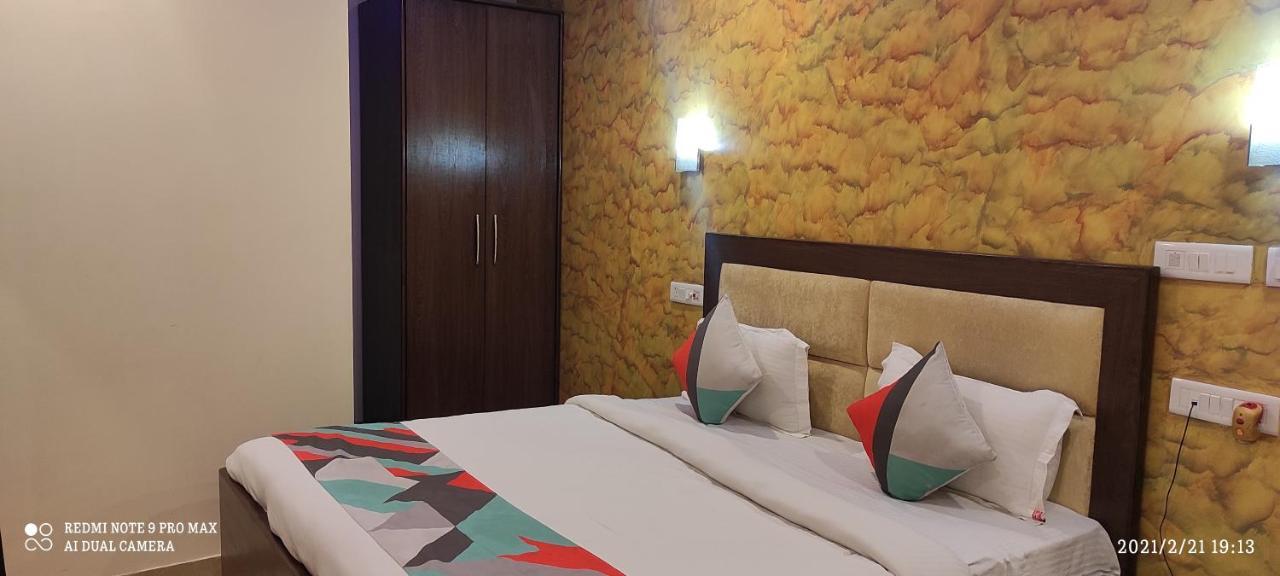 Hotel Airport Hotel Redstone