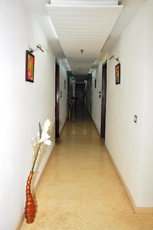 Hotel Hari's Court & 3*