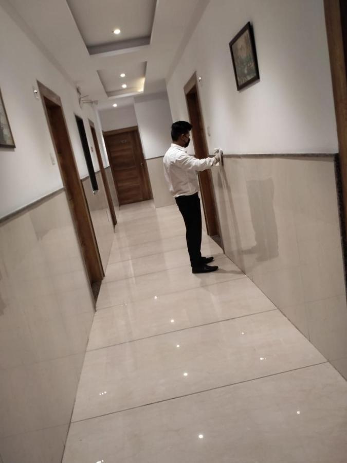 Hotel Sun Plaza - Mahipalpur Near Igi Airport New Delhi