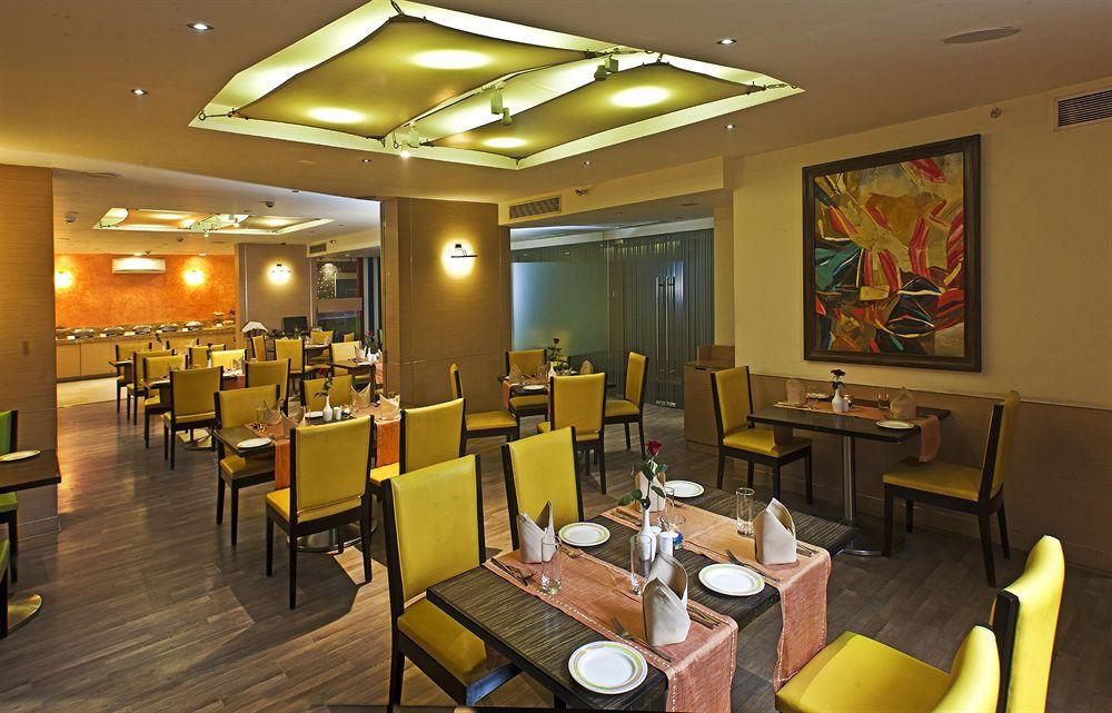 Tulip West Delhi Hotel 3*