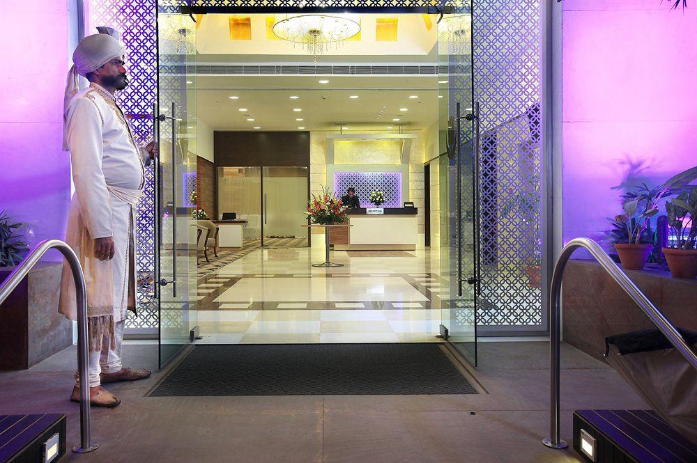 Tulip West Delhi 3* New Delhi