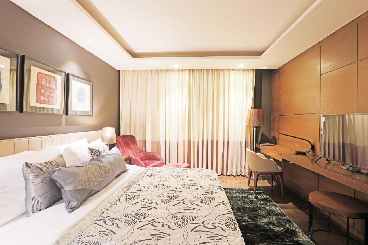 Hotel Westend Punjabi Bagh West Delhi 4*
