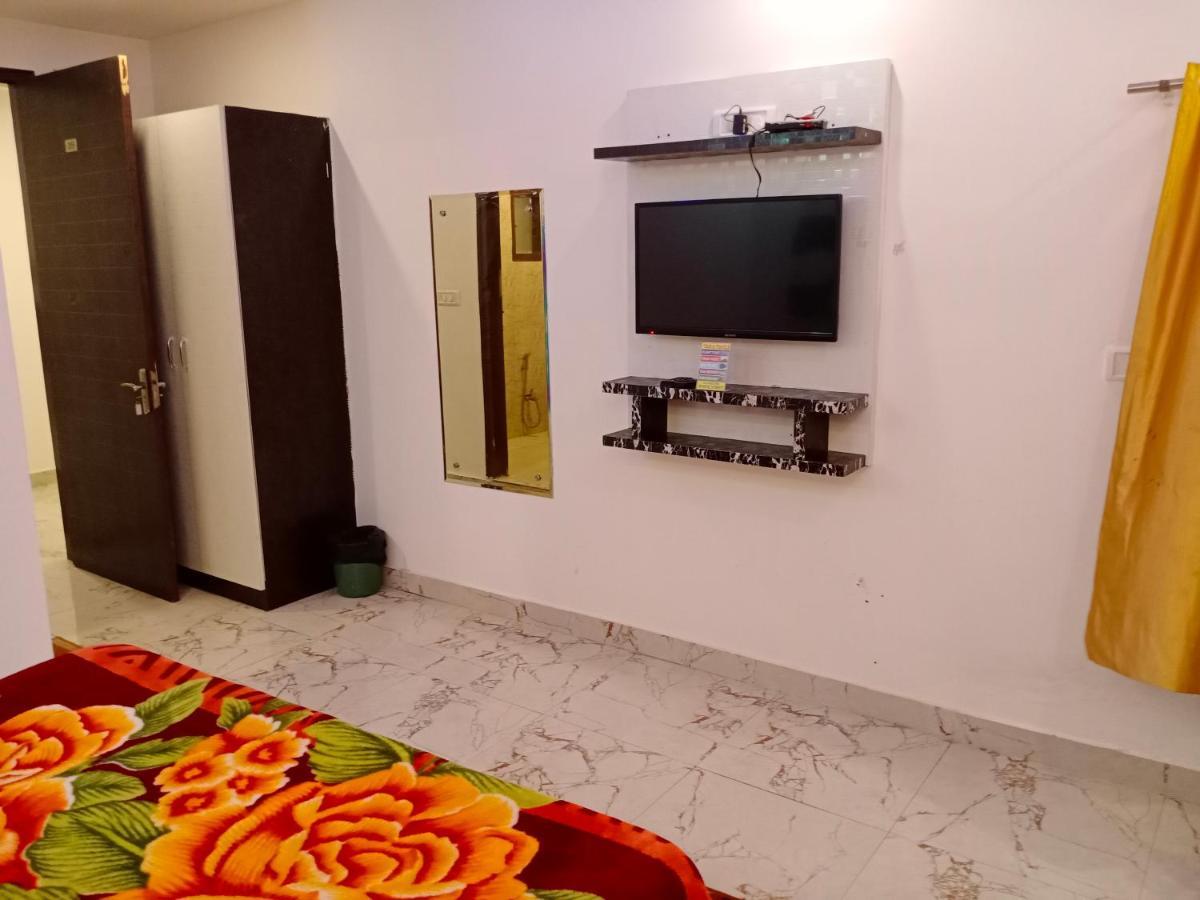 Sun Plaza - Mahipalpur Near Igi Airport 4*