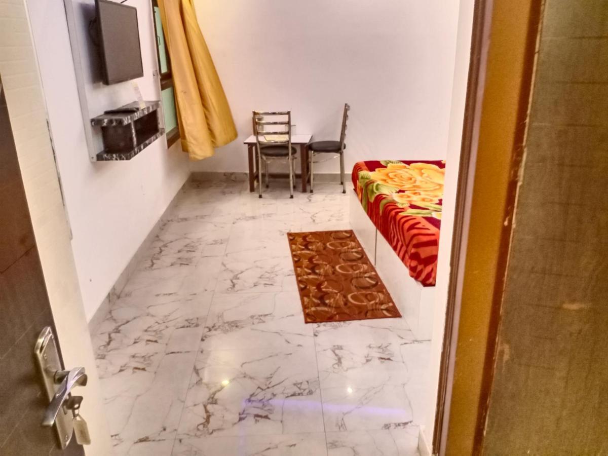 Sun Plaza - Mahipalpur Near Igi Airport Hotel 4*