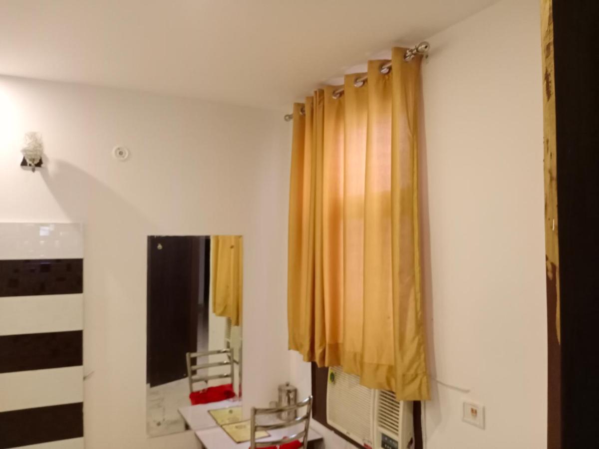 Hotel Sun Plaza - Mahipalpur Near Igi Airport