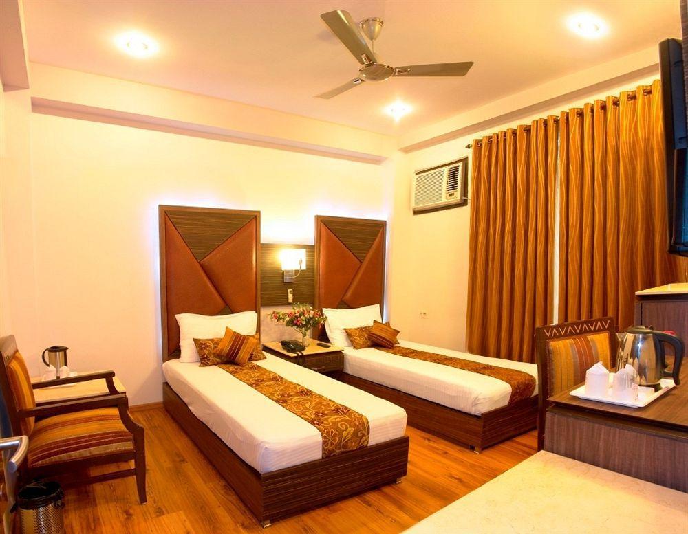 Sunstar Heights 3*