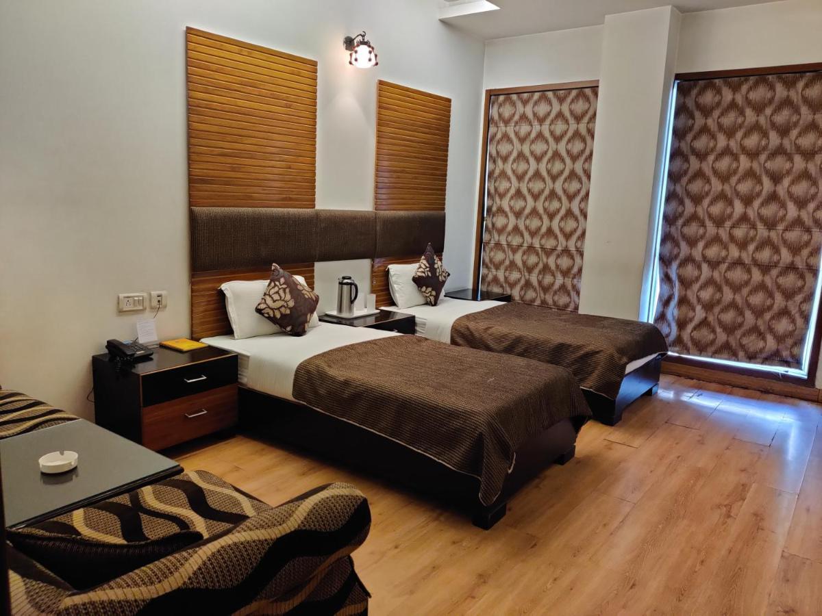 Hari's Court & Hotel New Delhi