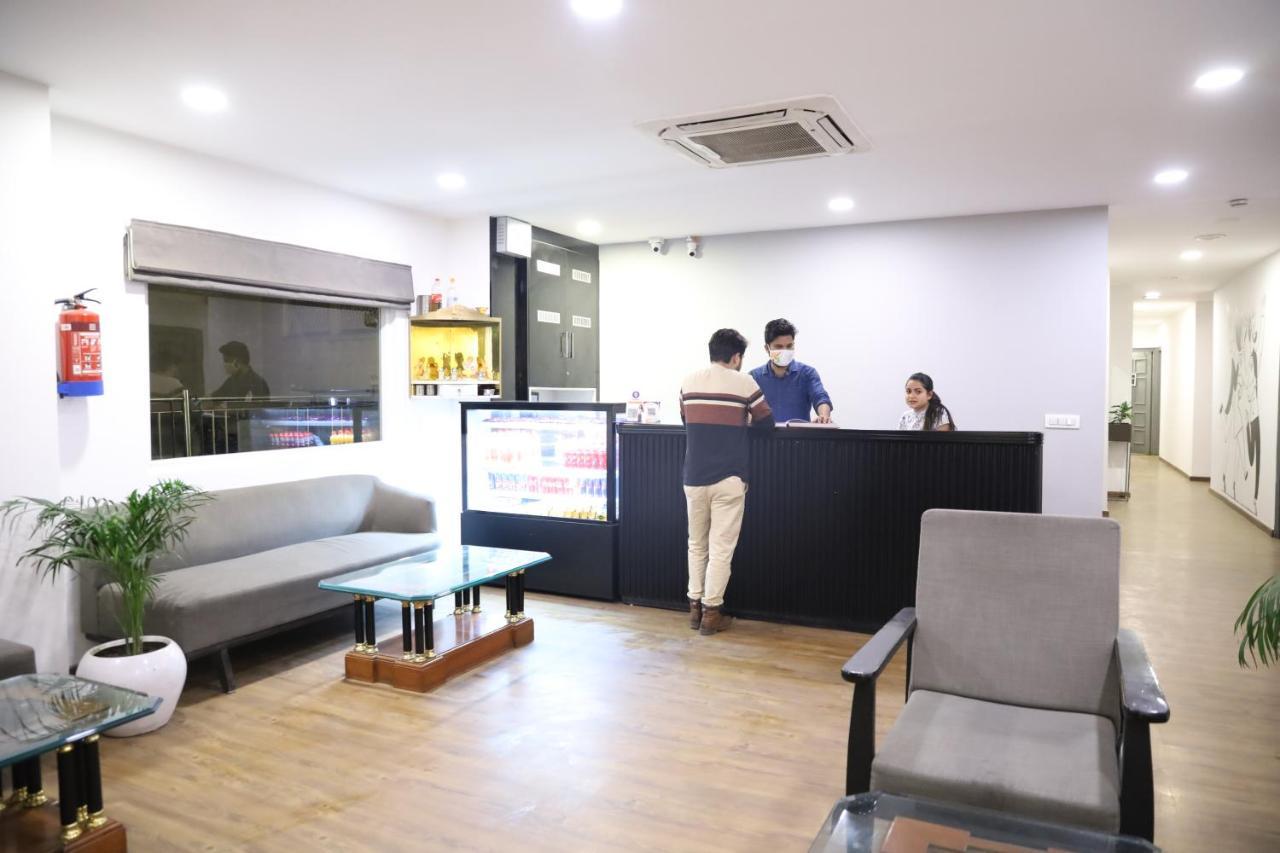 Aura44 Hotel 3*