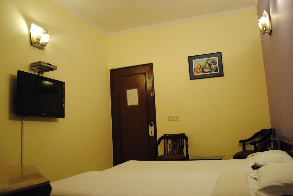 The Beaufort 3* New Delhi
