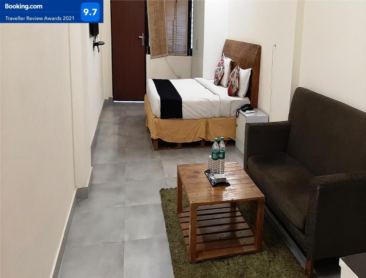 Hotel Gobravo Dev Palace Near Airport