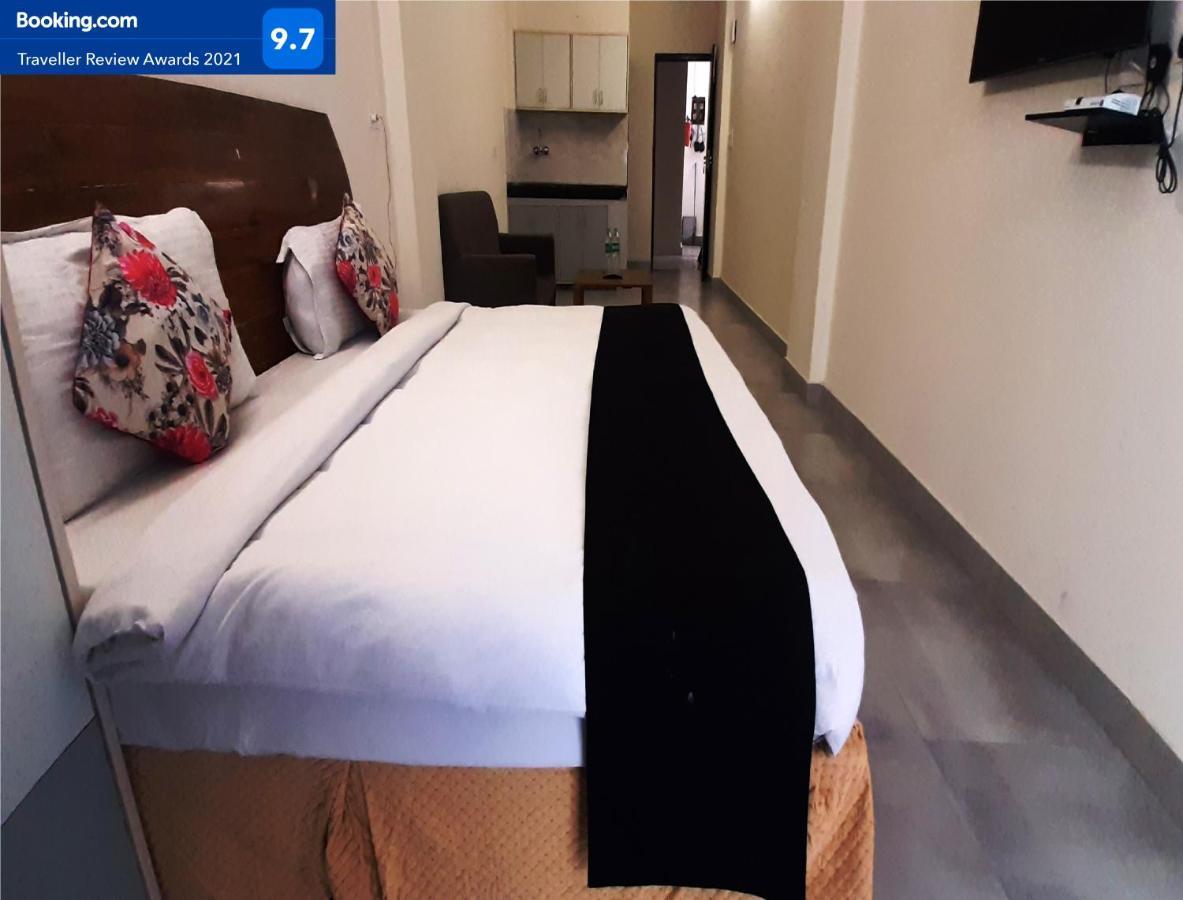 Gobravo Dev Palace Near Airport Hotel New Delhi