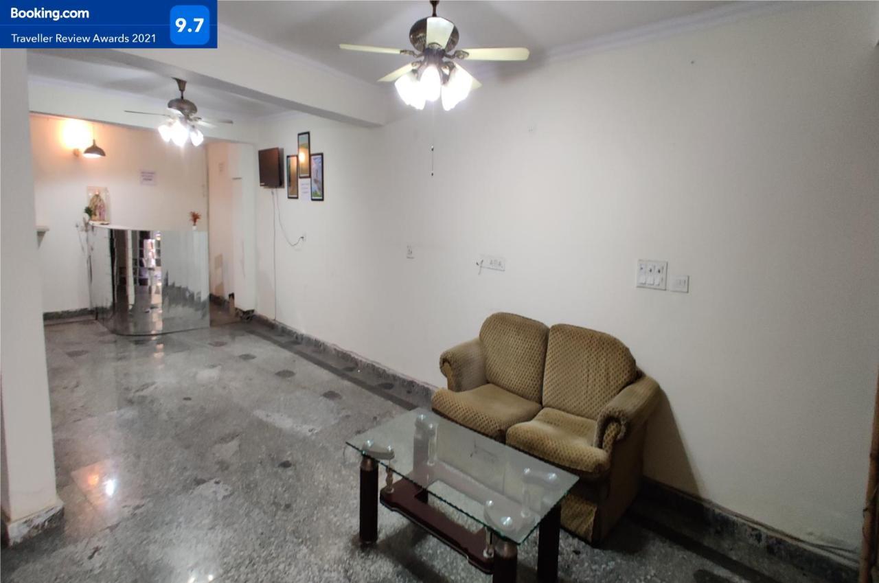 Gobravo Dev Palace Near Airport Hotel 3*
