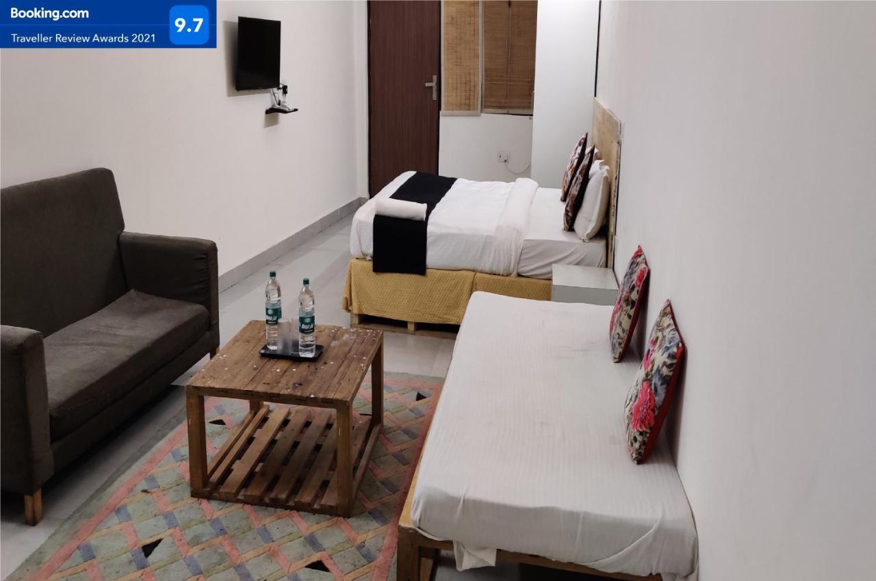 Hotel Gobravo Dev Palace Near Airport 3*