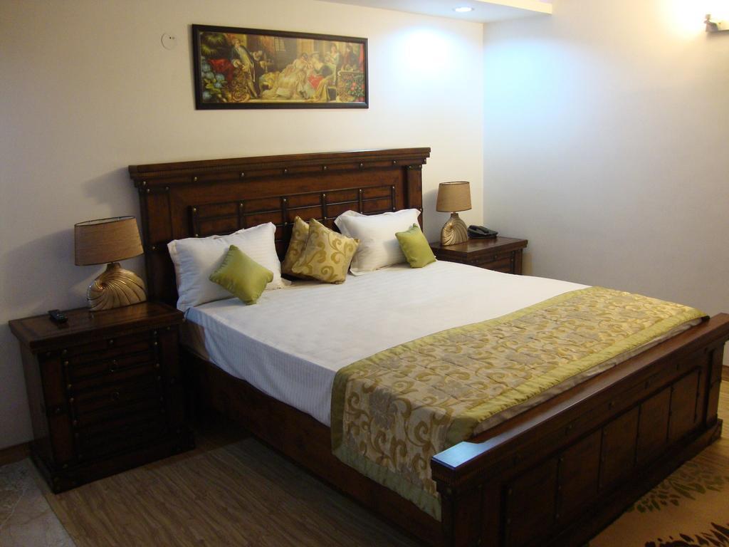 Skylink Bed & Breakfast 3*