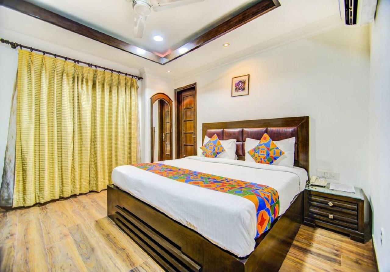The Castle Stay 4*