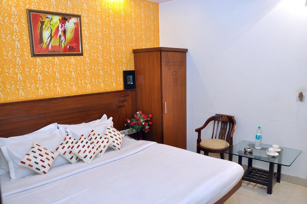 Topaz Hotel New Delhi