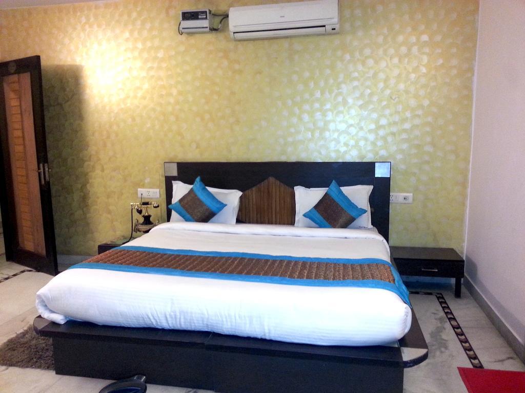 Hotel Ananda 3*