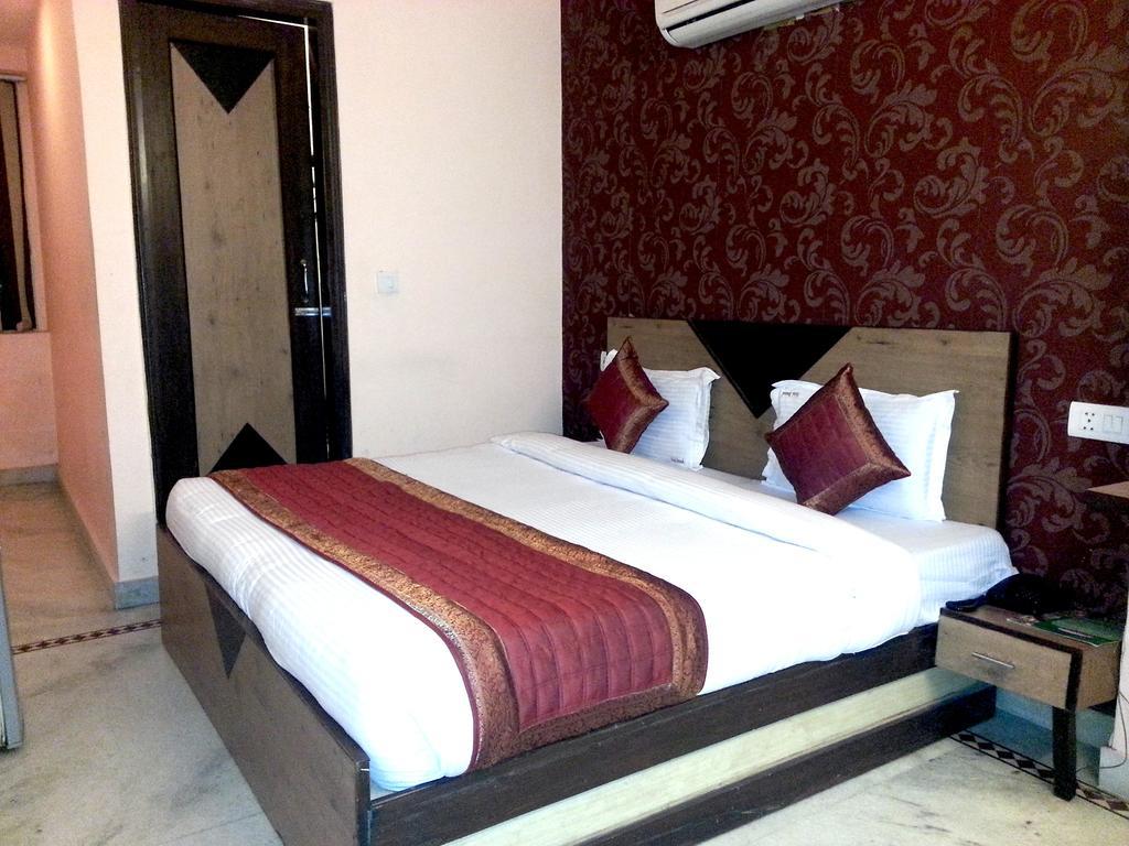 Hotel Ananda Hotel 3*