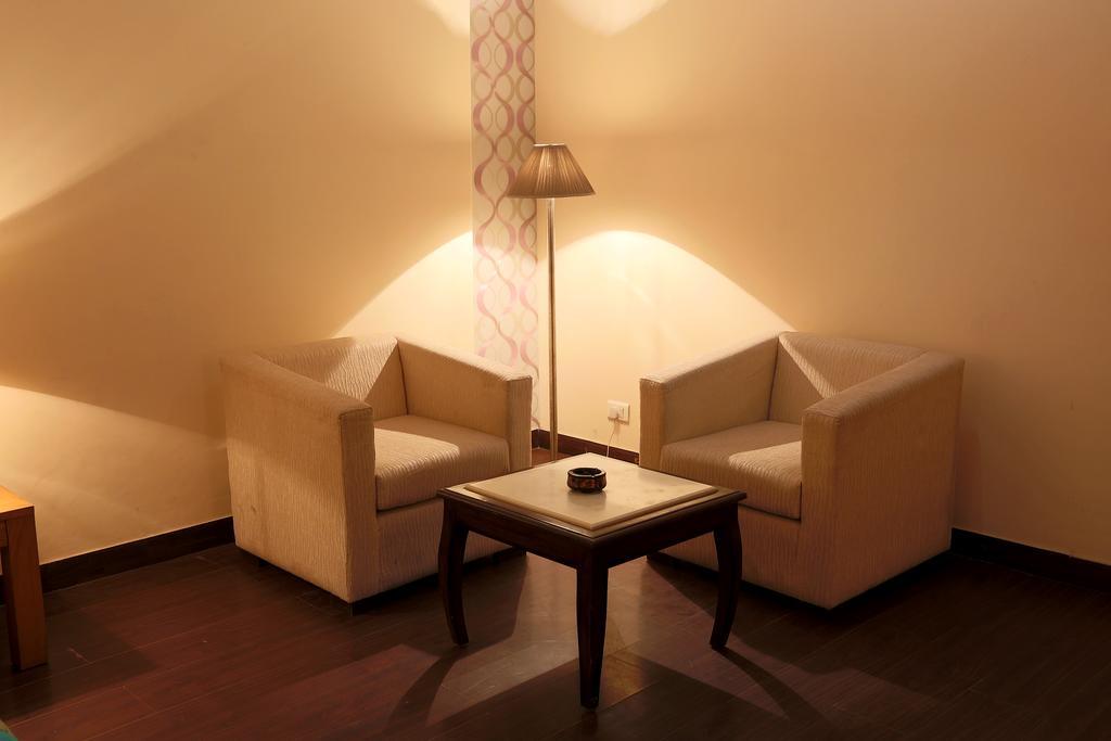 The Class, Delhi Airport Hotel 3*